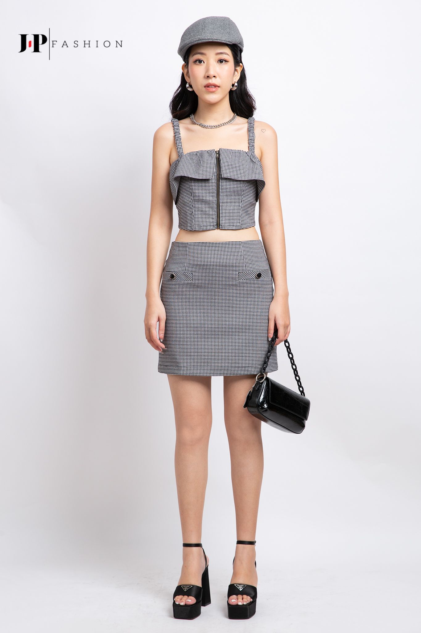 Áo hai dây croptop