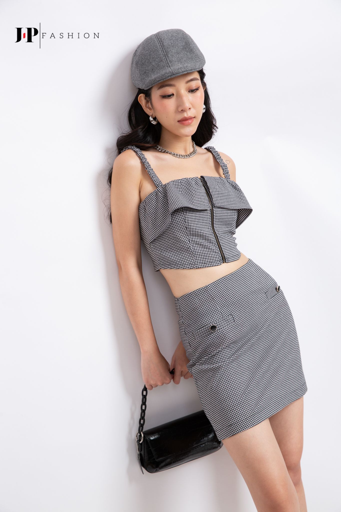 Áo hai dây croptop