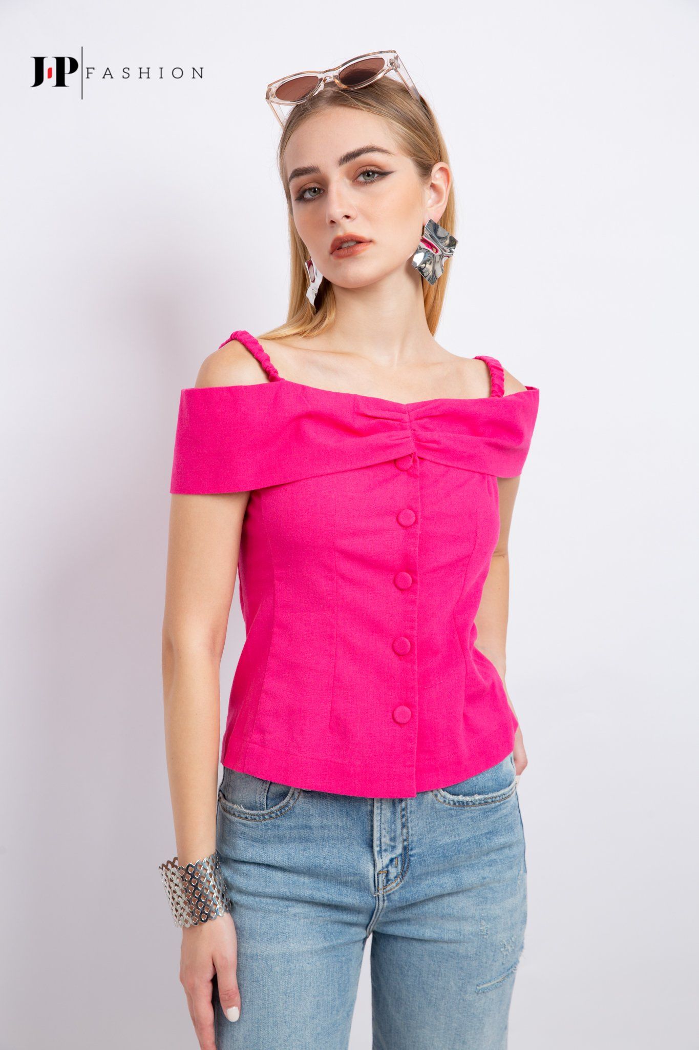 Áo kiểu ngắn tay