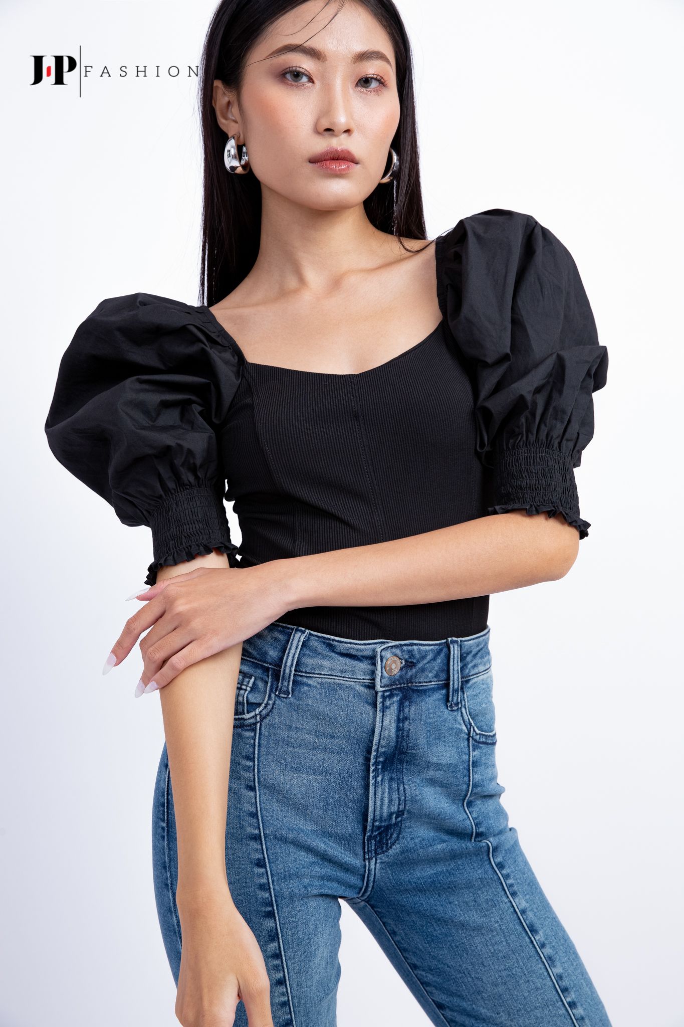 Áo thun tay phồng 10208043
