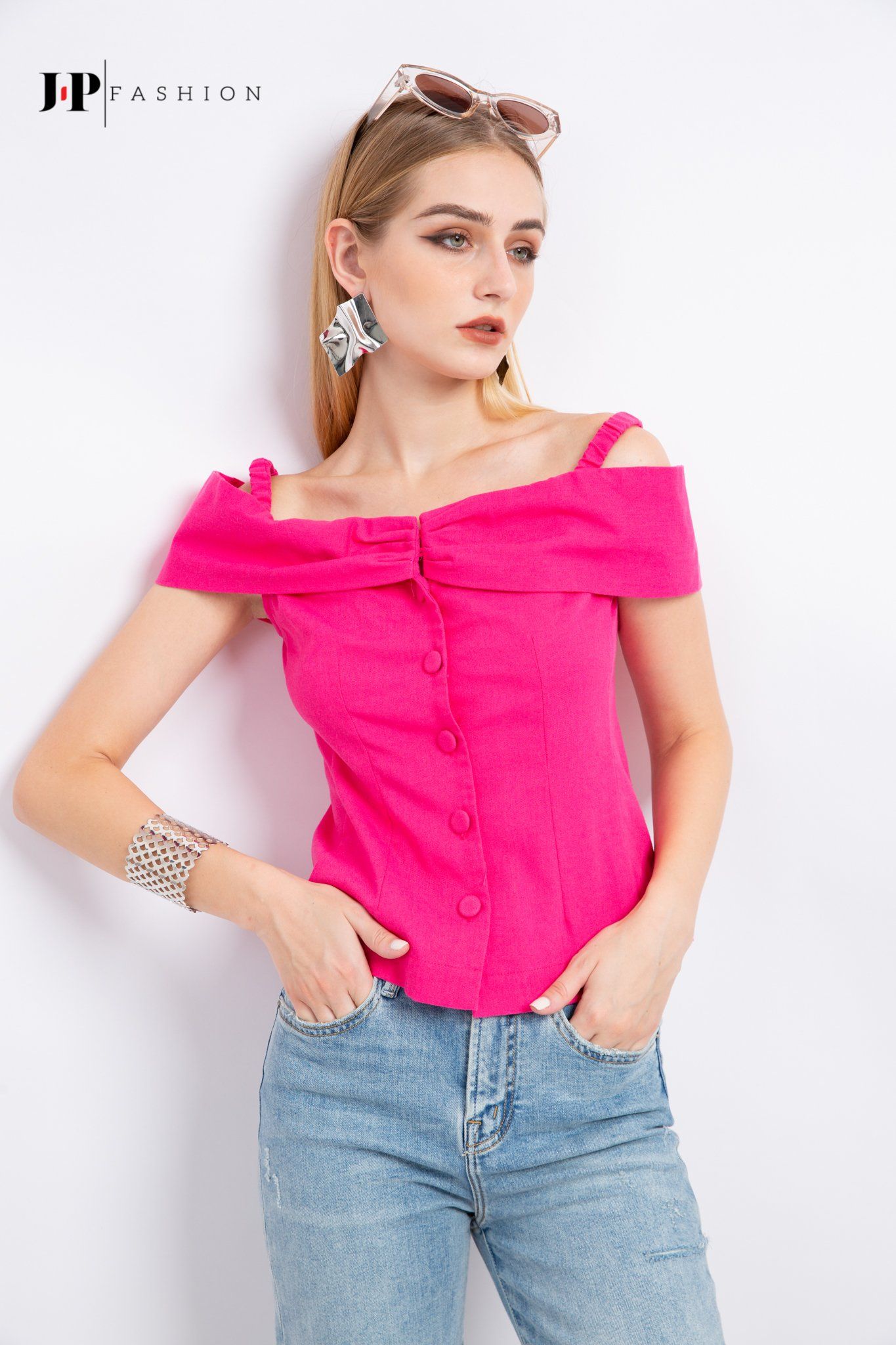 Áo kiểu ngắn tay