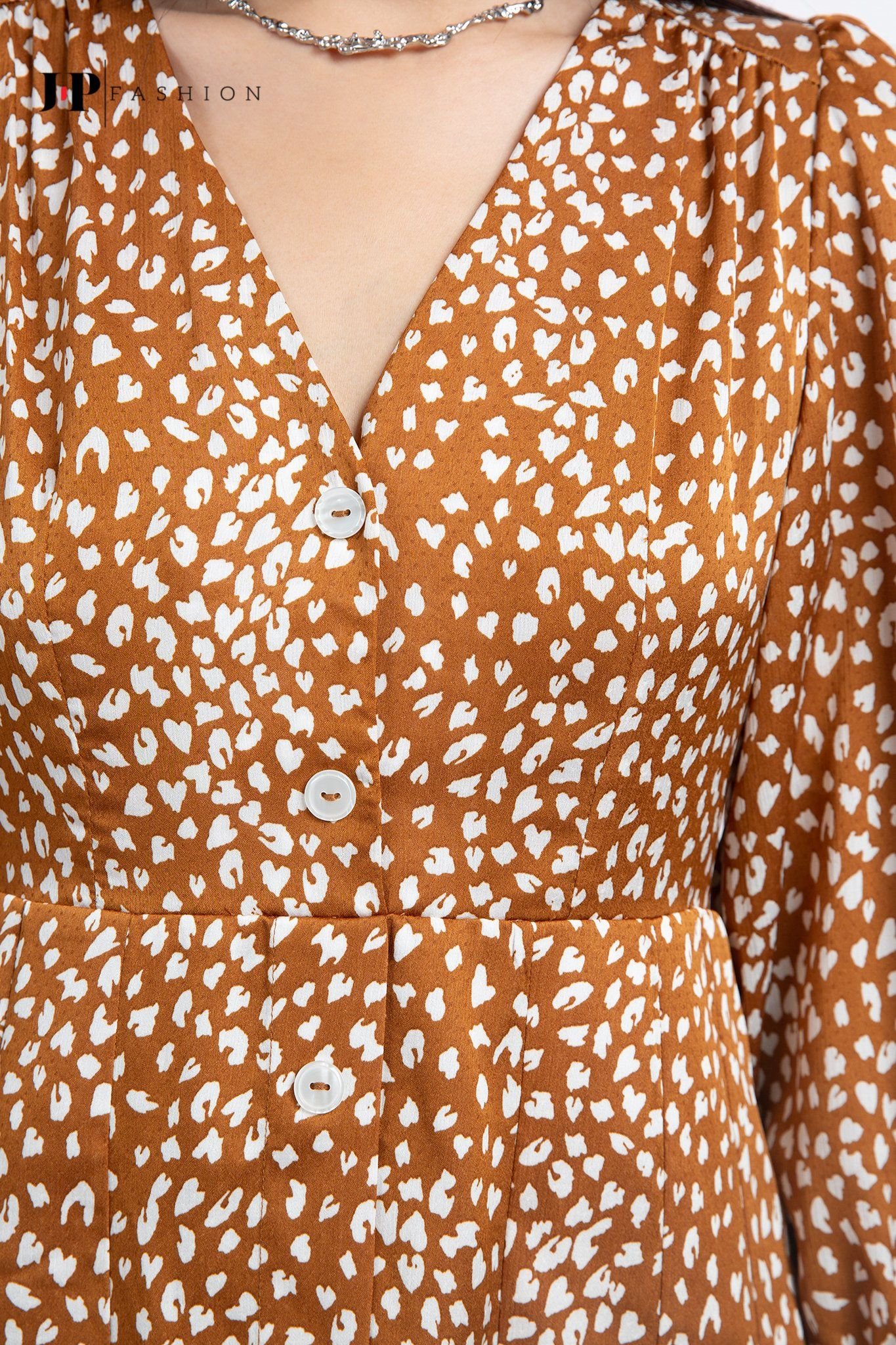 Đầm kiểu dài tay