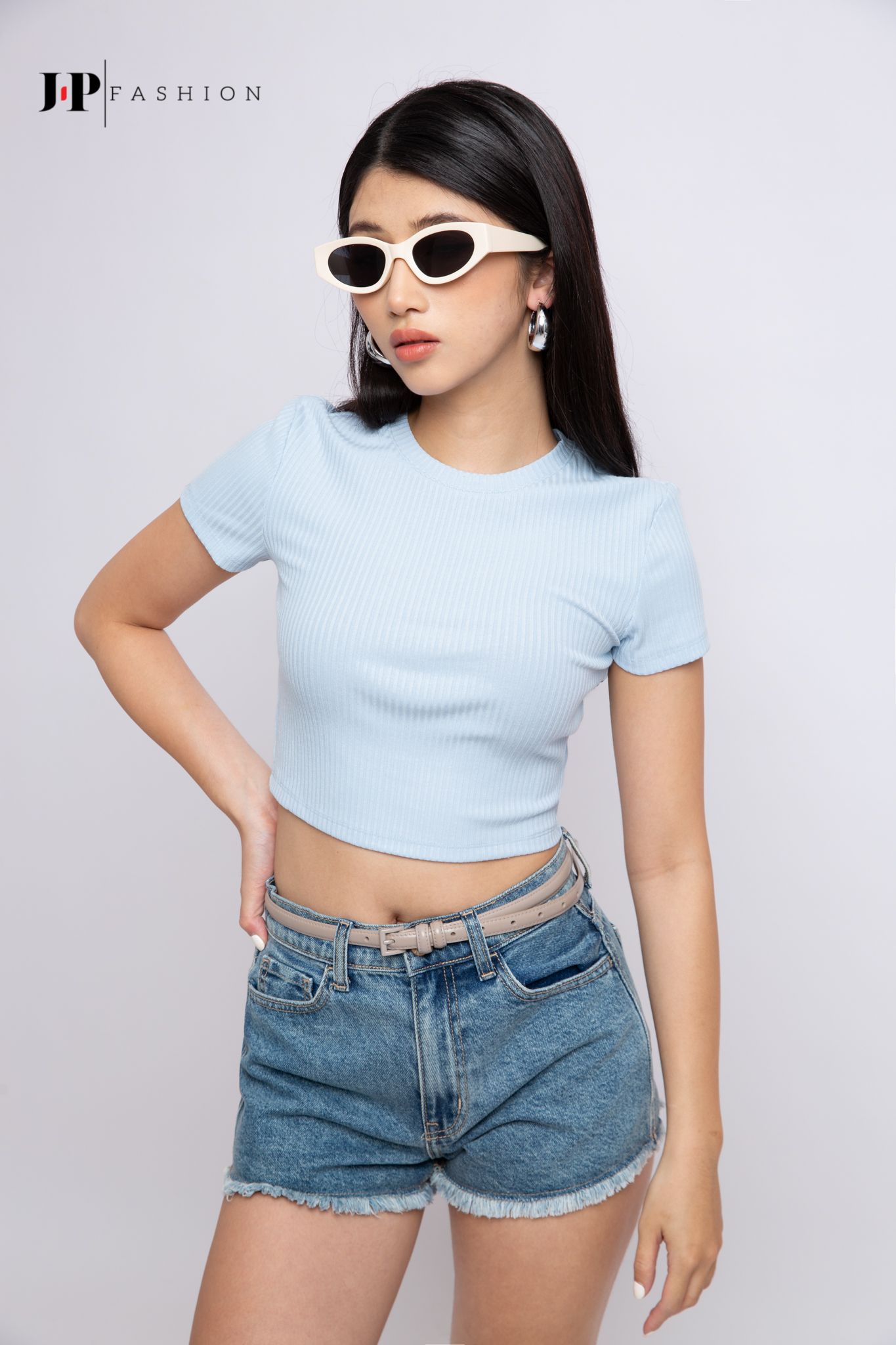  Áo thun croptop 