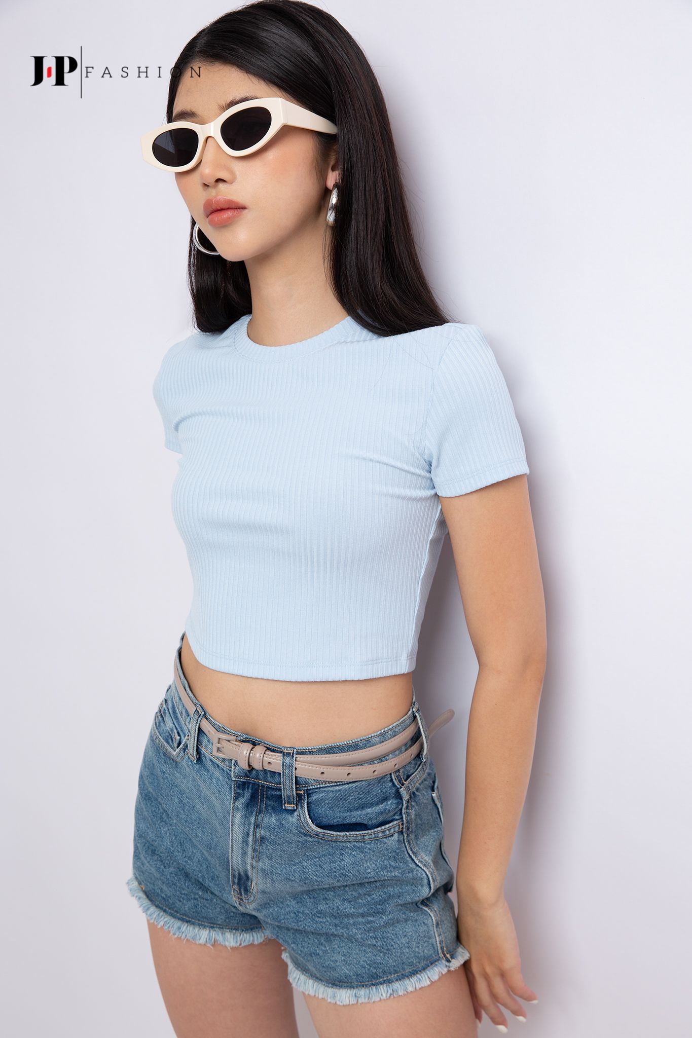  Áo thun croptop 