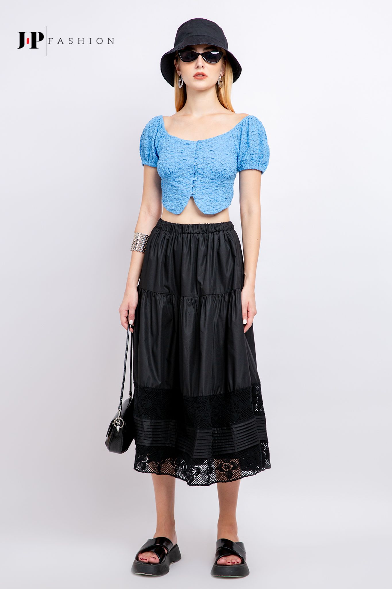 Sơ mi croptop ngắn tay