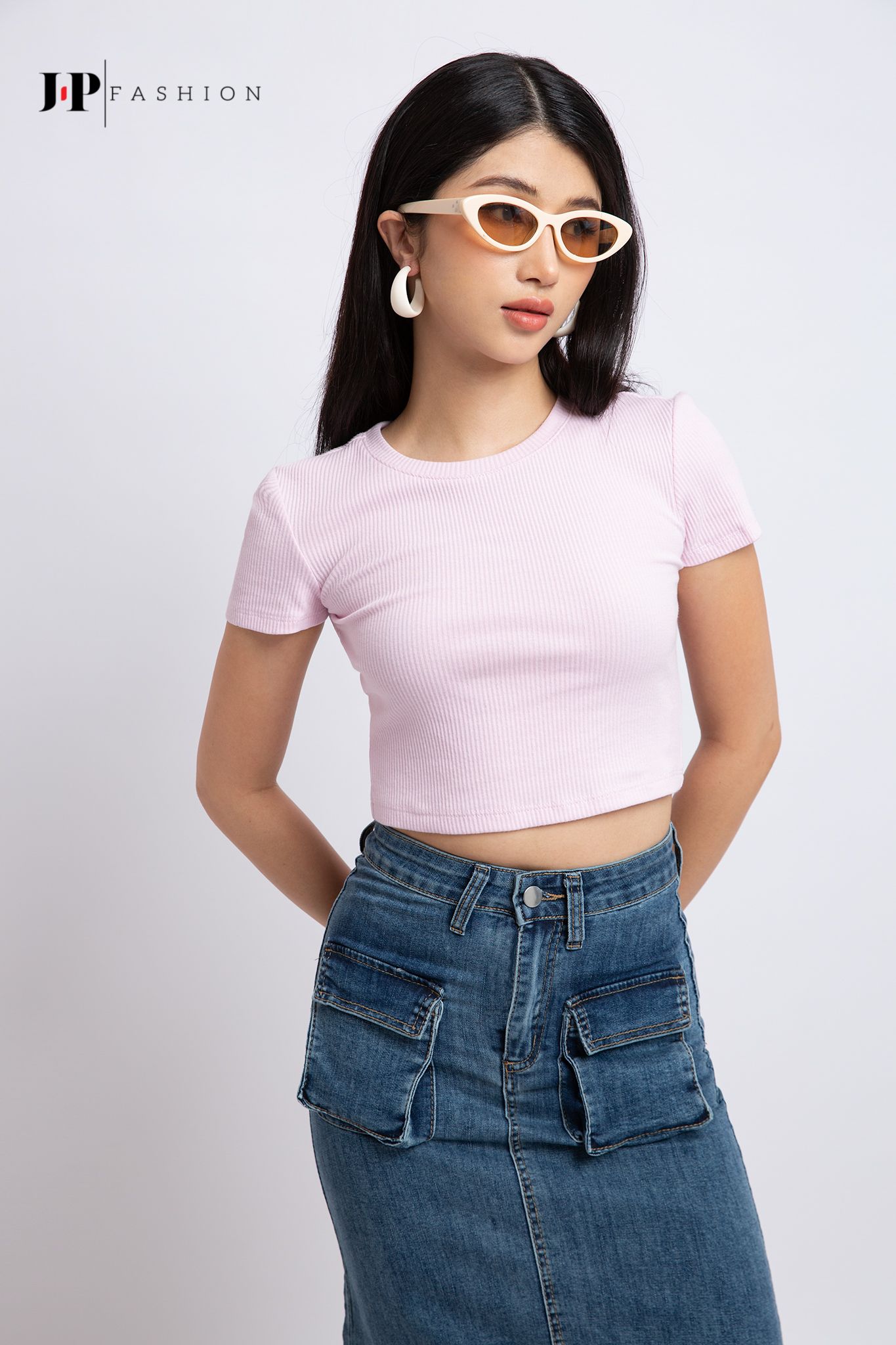 Áo thun croptop