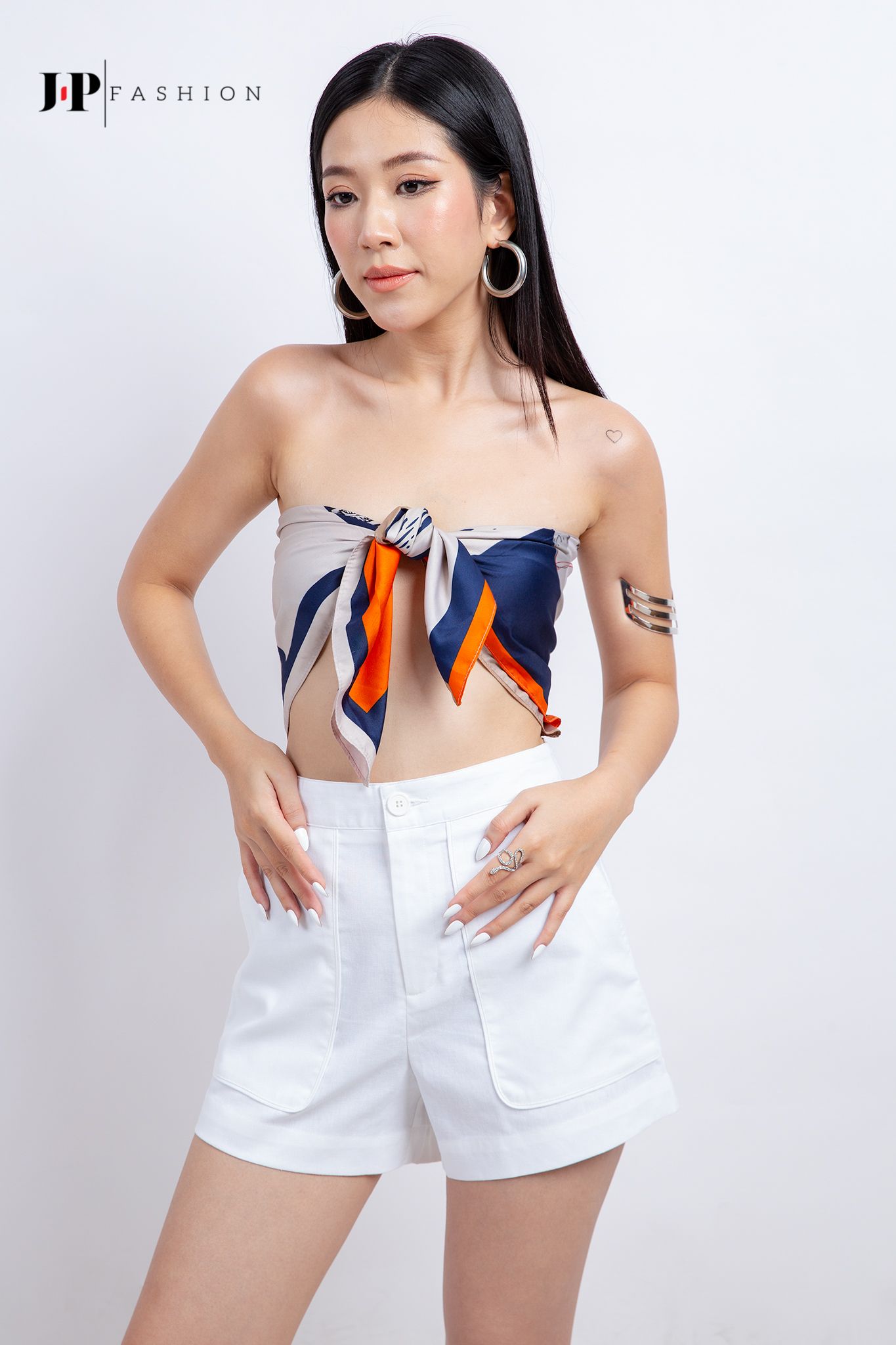 Quần short nữ