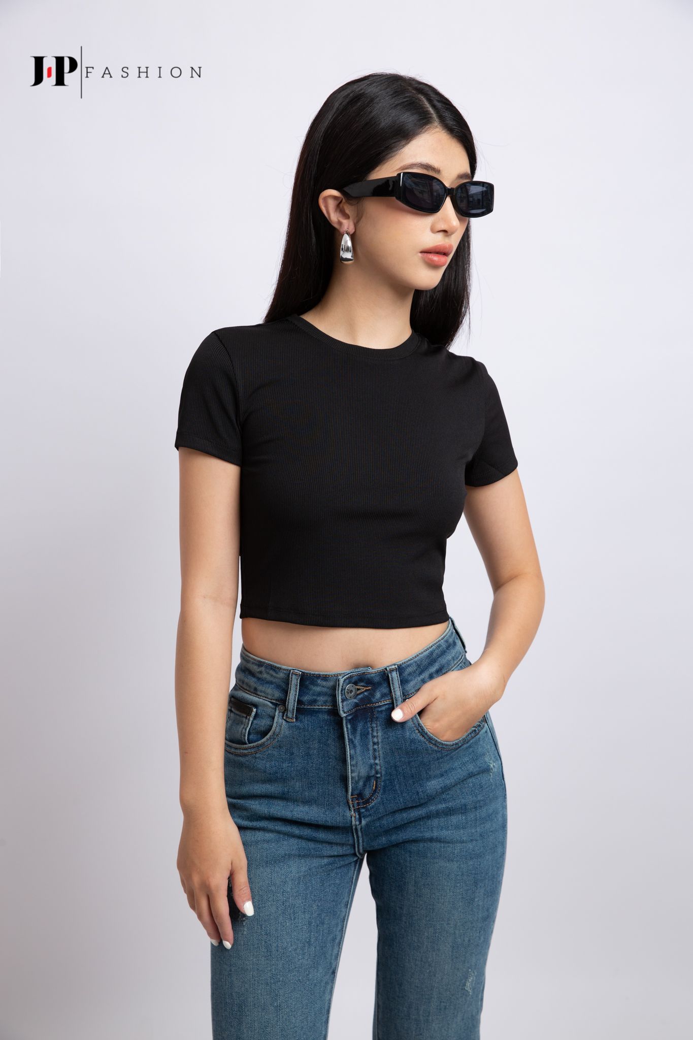  Áo thun croptop 