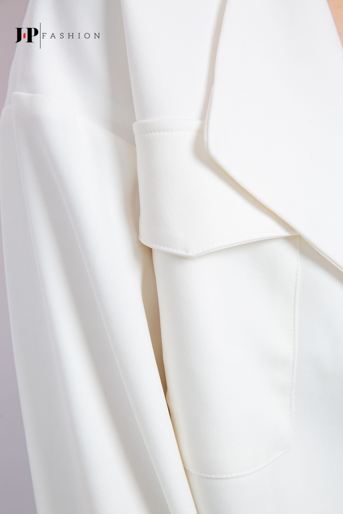 Khoác croptop dài tay