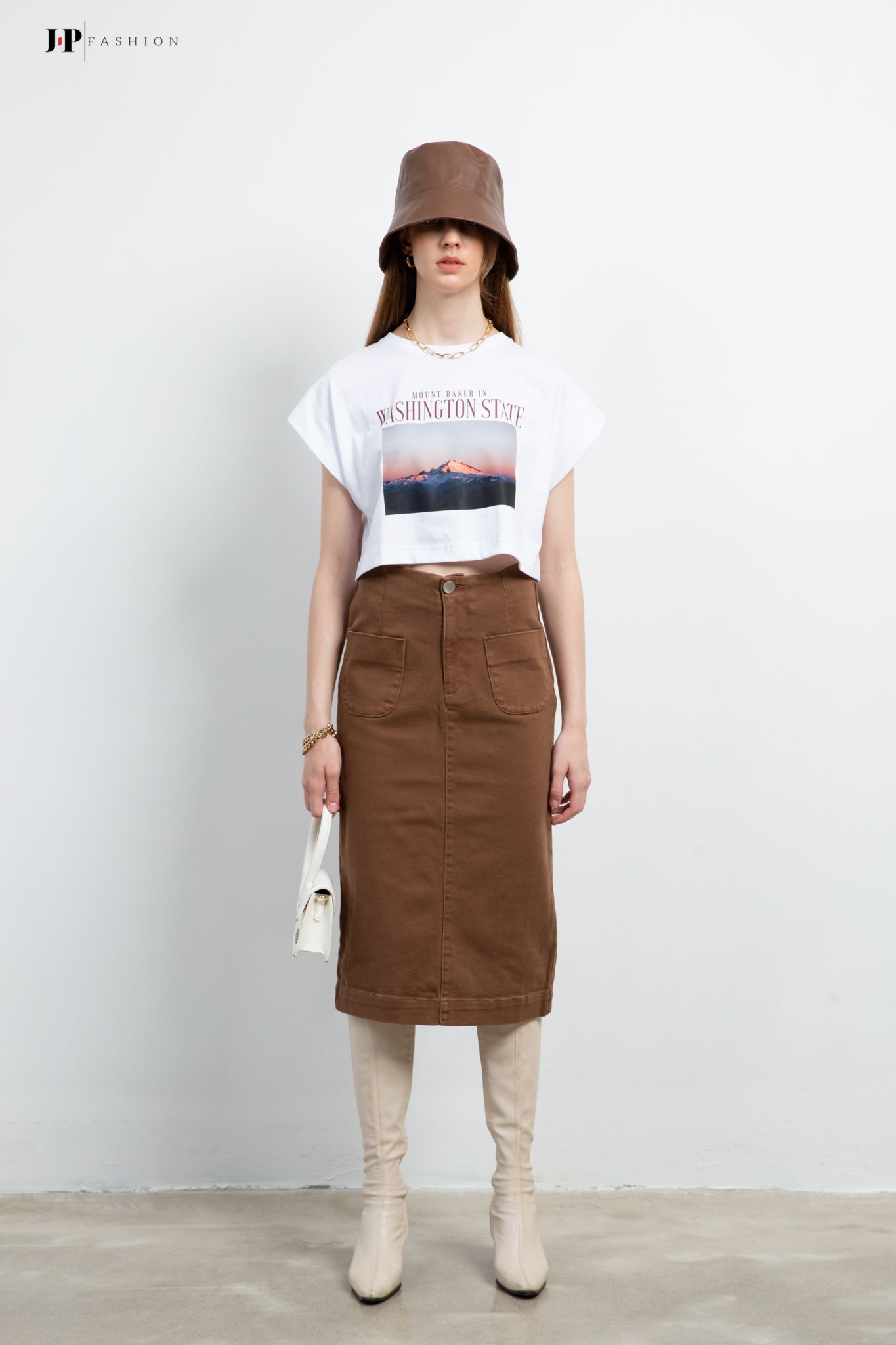 Áo thun hình ngắn tay