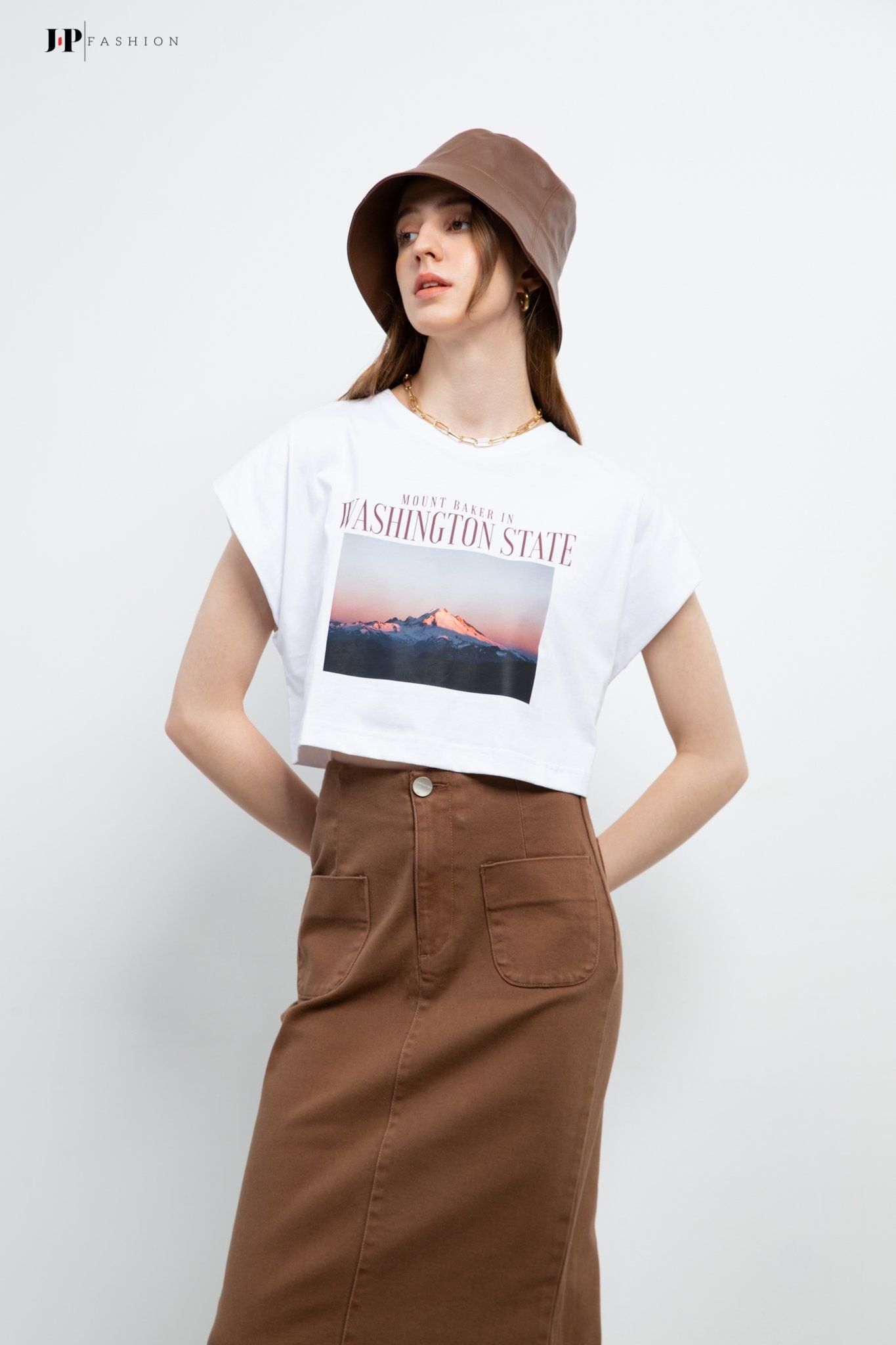 Áo thun hình ngắn tay