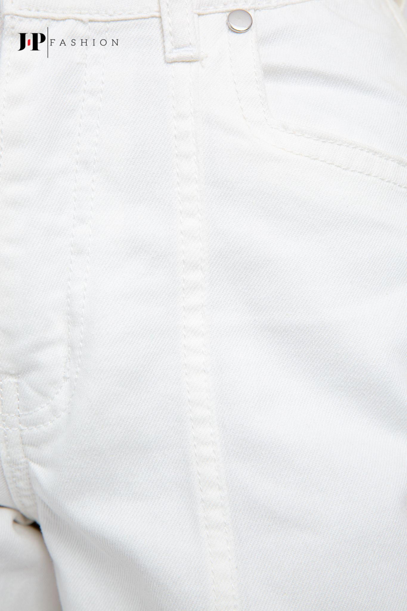 Quần kaki ống rộng