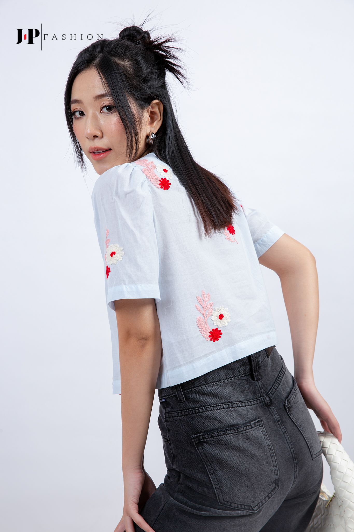Sơ mi kiểu ngắn tay