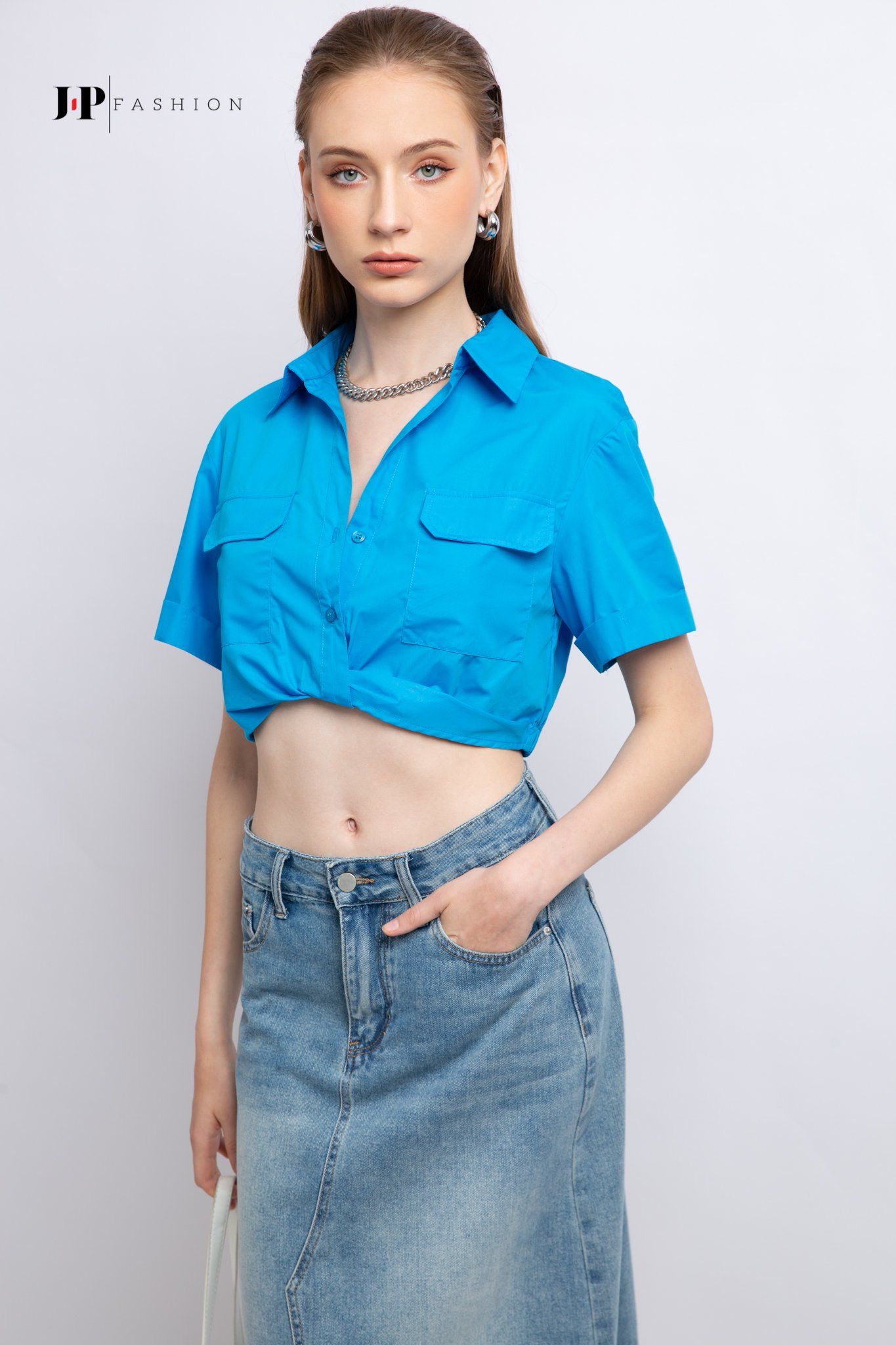 Sơ mi croptop ngắn tay