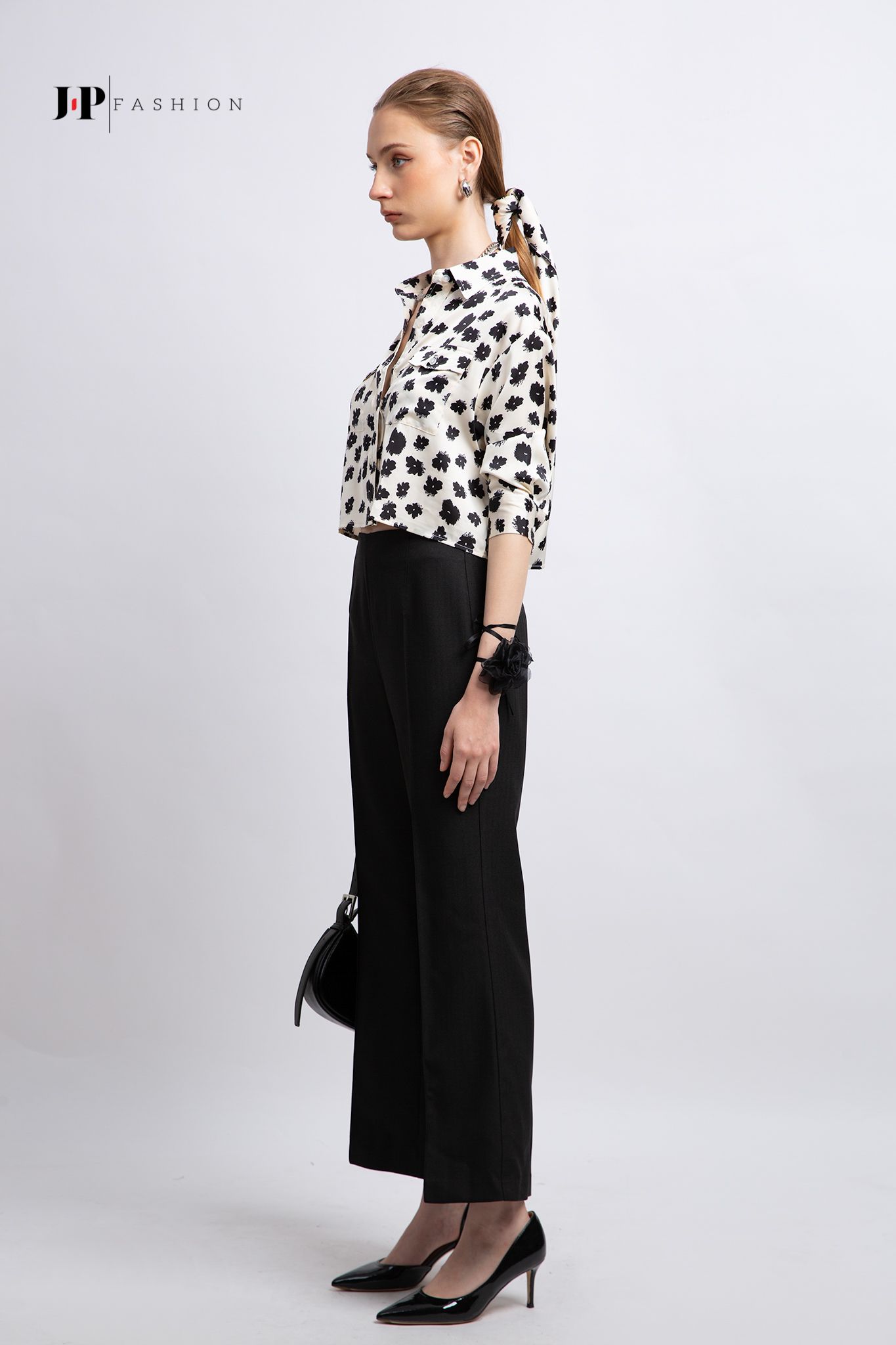 Sơ mi croptop dài tay