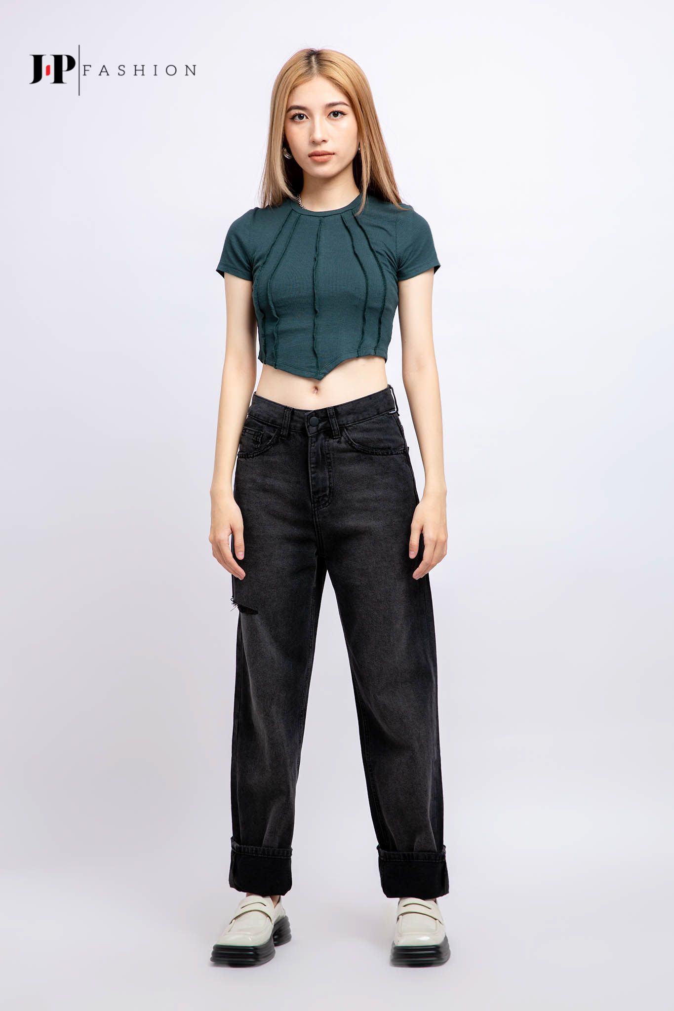 Áo thun croptop