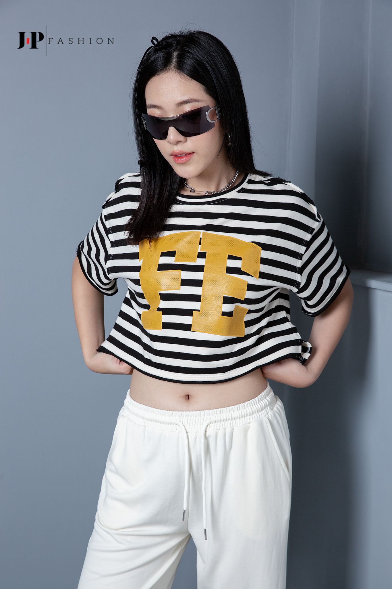 Thun croptop ngắn tay