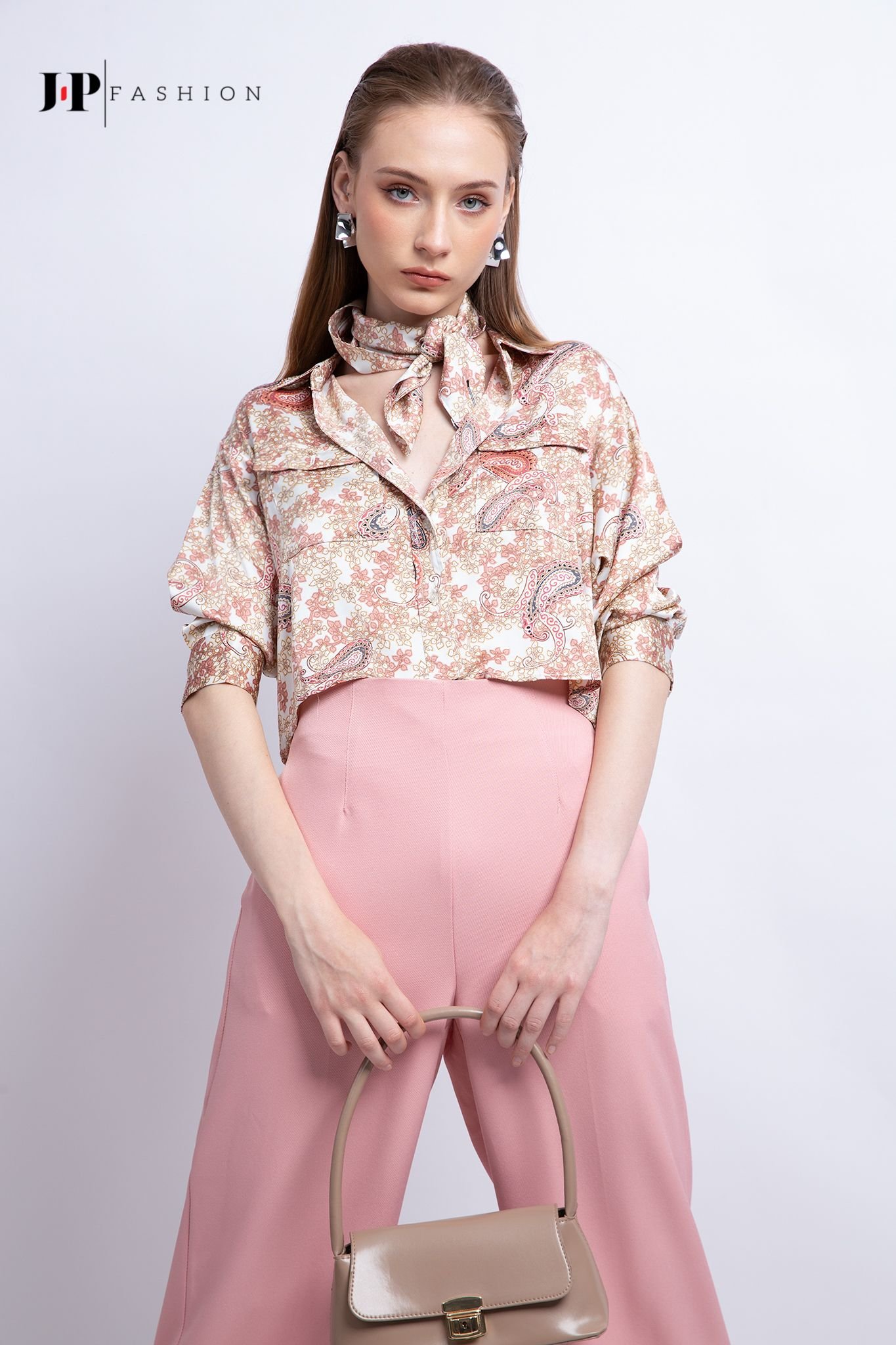 Sơ mi croptop dài tay