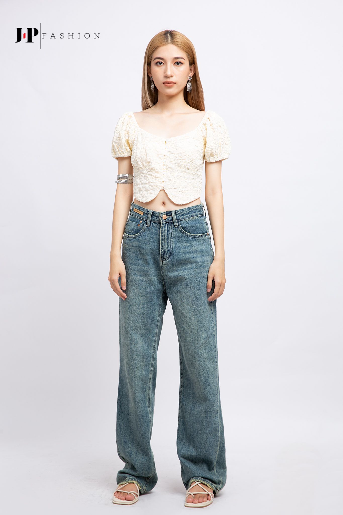 Sơ mi croptop ngắn tay