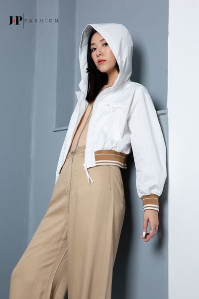 color_ Trắng bo nâu