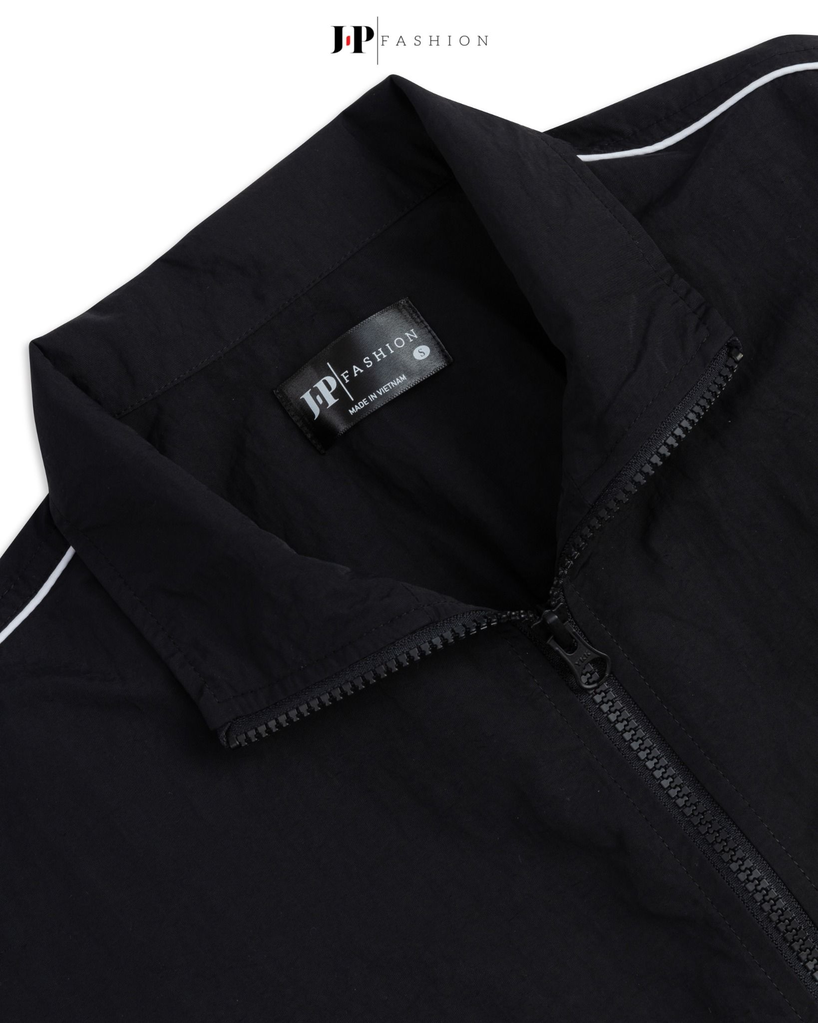 Khoác Dù Croptop Phối Túi 10710757