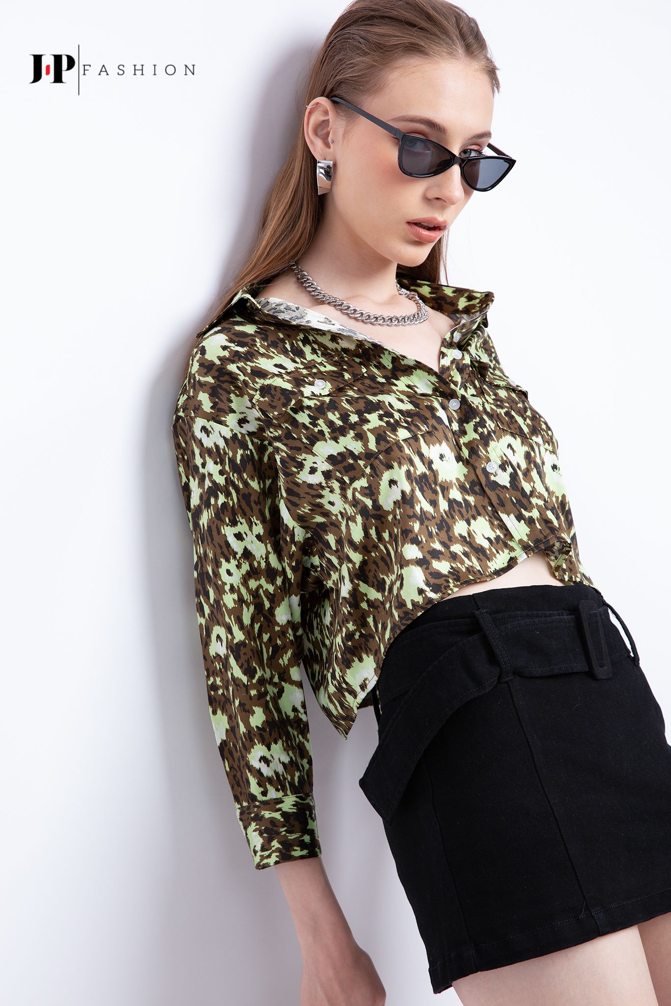 Sơ mi croptop dài tay