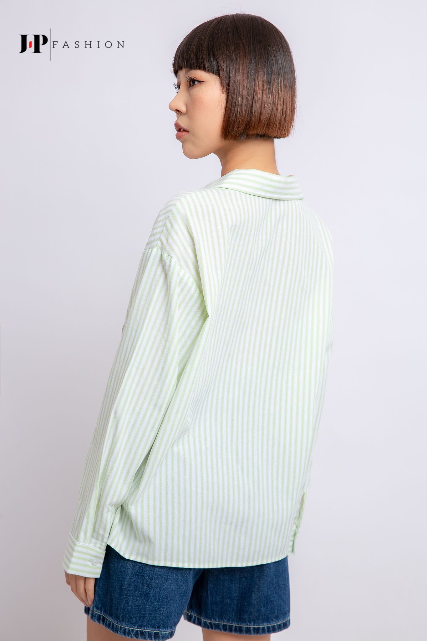 Sơ mi form rộng 10608158