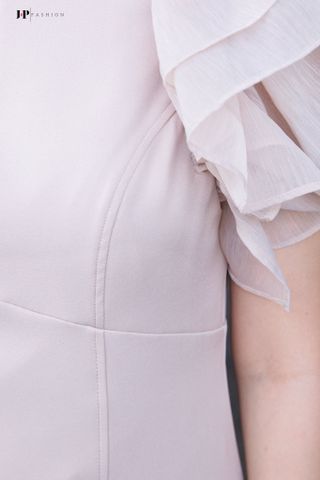 Đầm kiểu ngắn tay