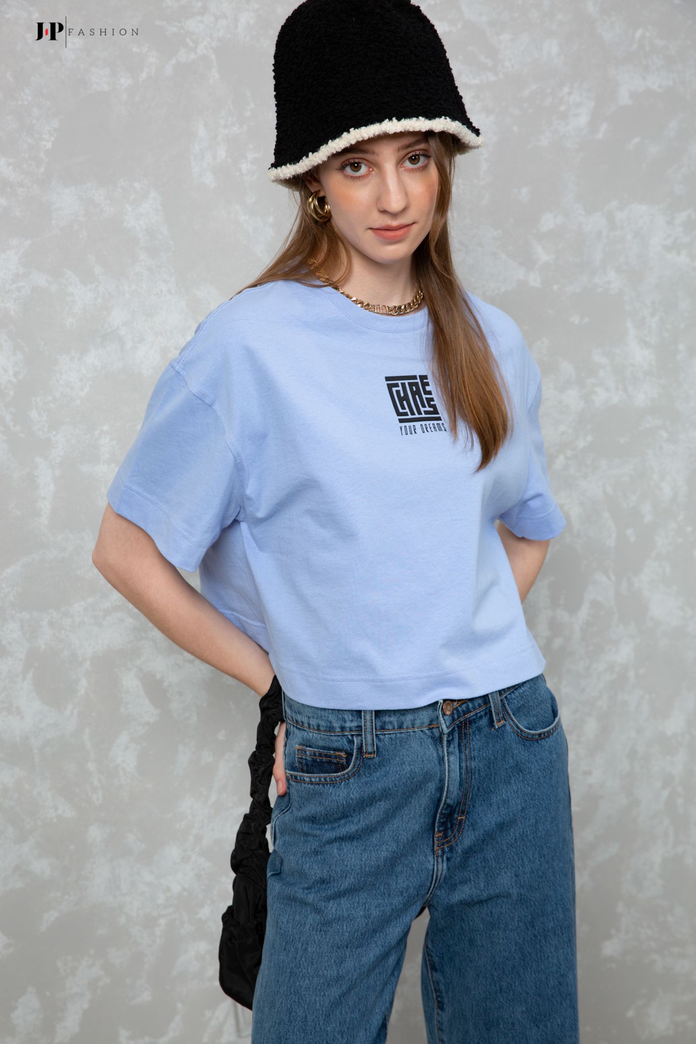 Thun chữ ngắn tay