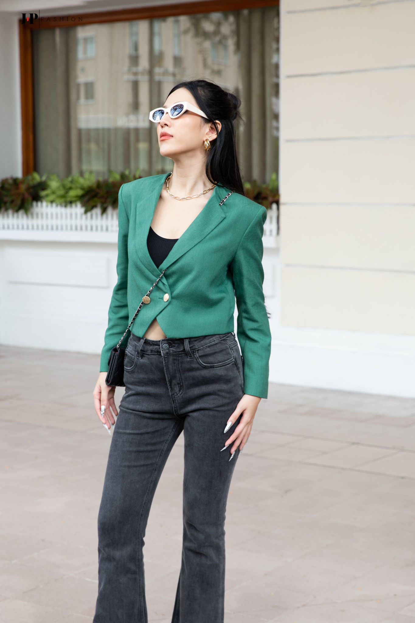 Khoác vest croptop