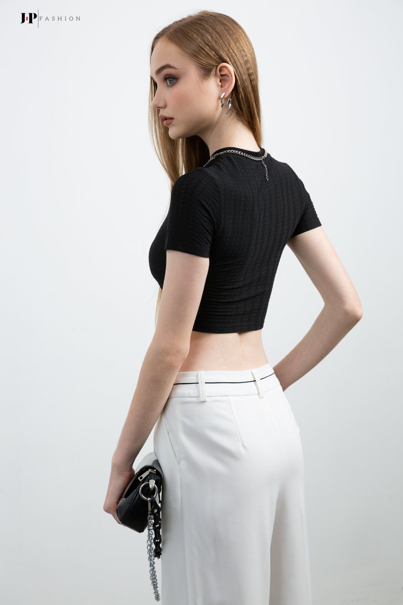 Áo thun croptop ngắn tay