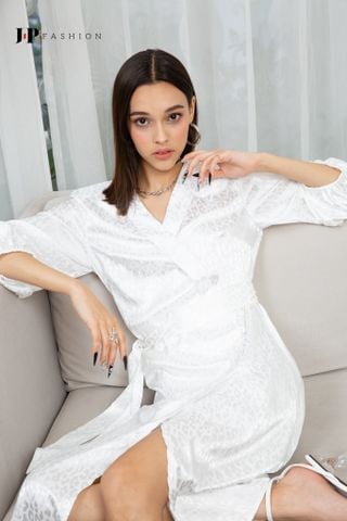 Đầm kiểu dài tay