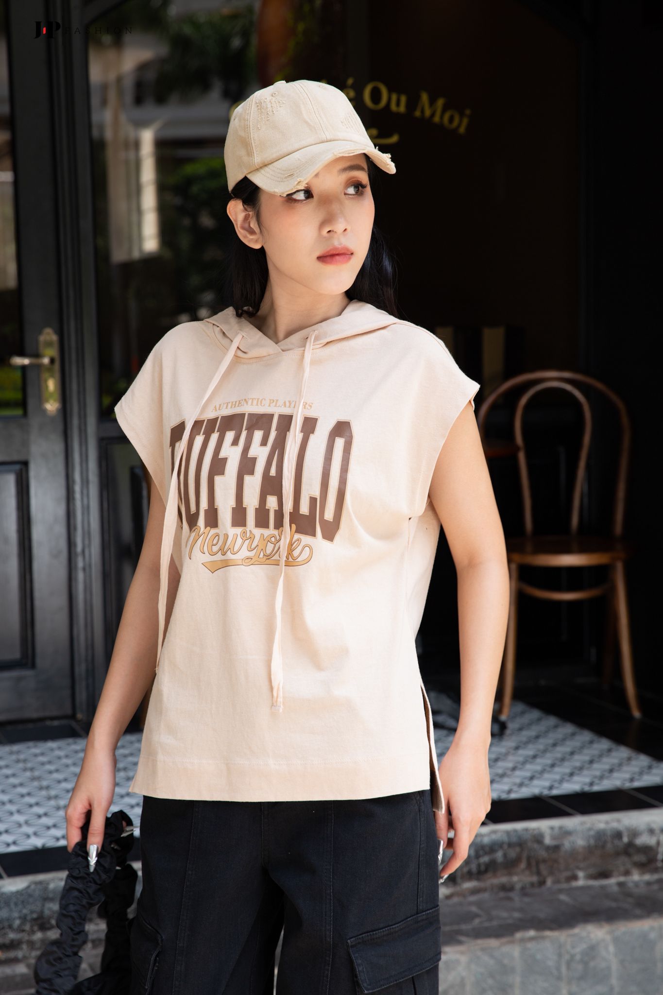 Áo thun nón sát nách