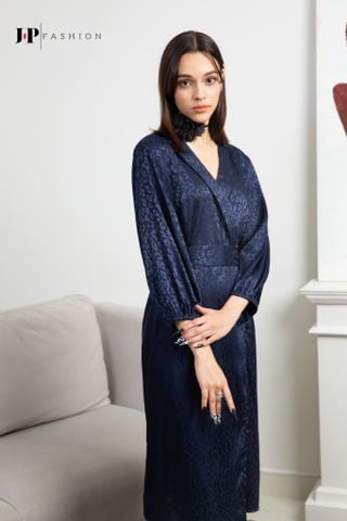 Đầm kiểu dài tay