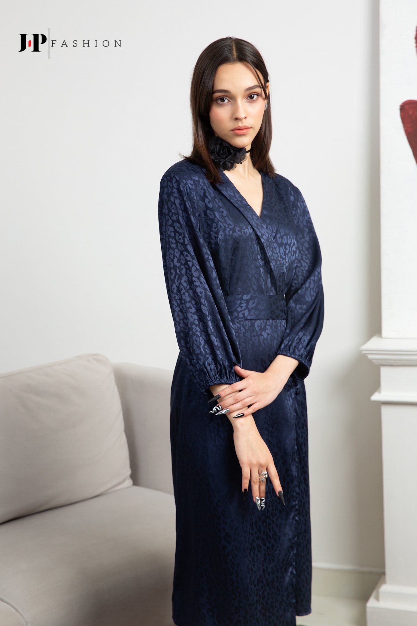 Đầm kiểu dài tay