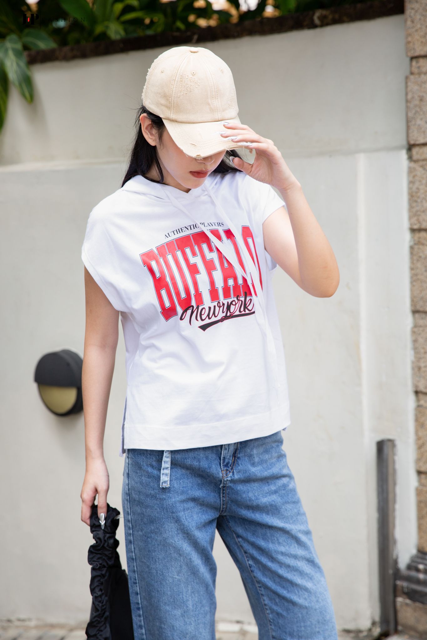 Áo thun nón sát nách