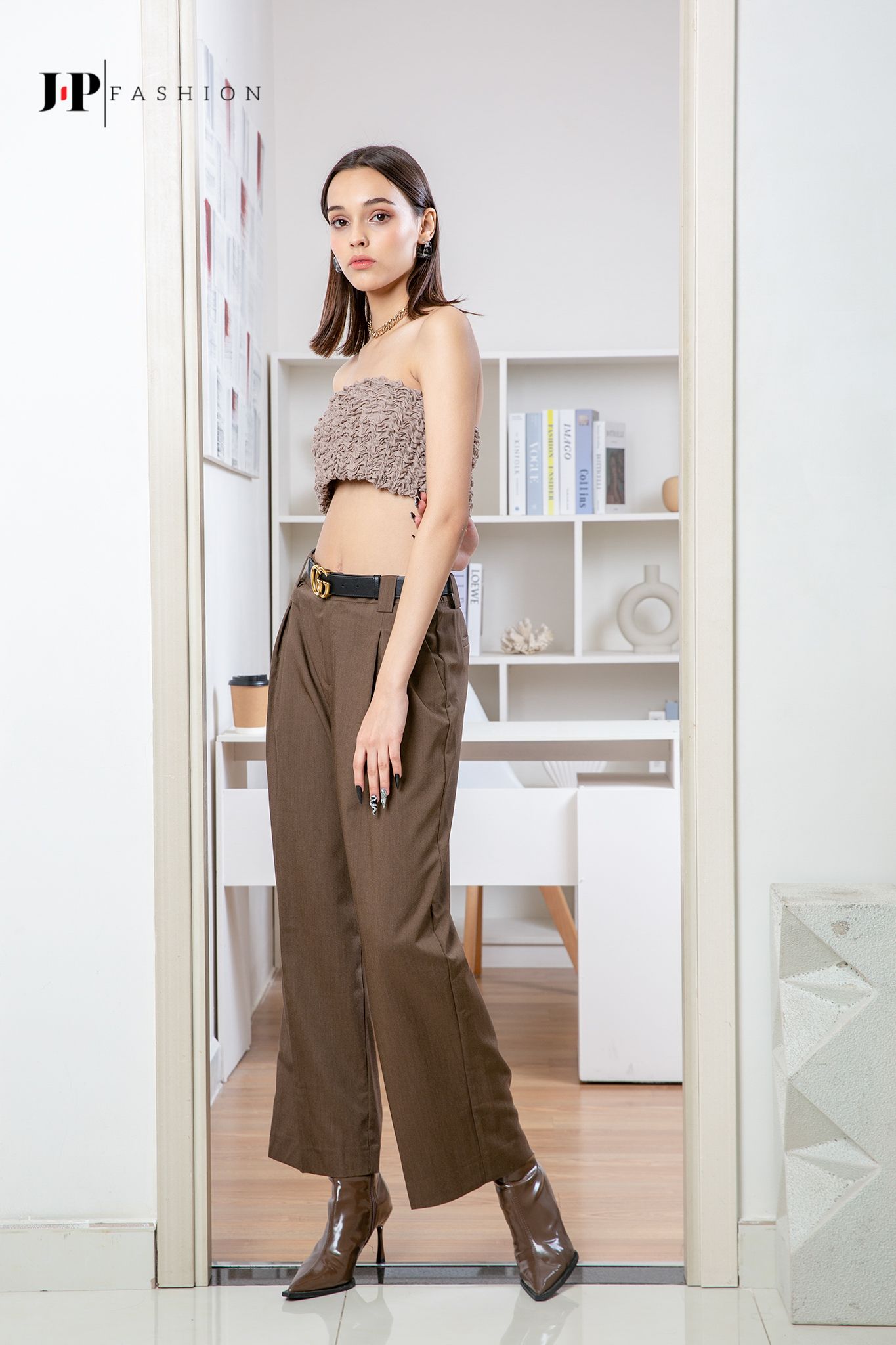 Quần kaki ống rộng