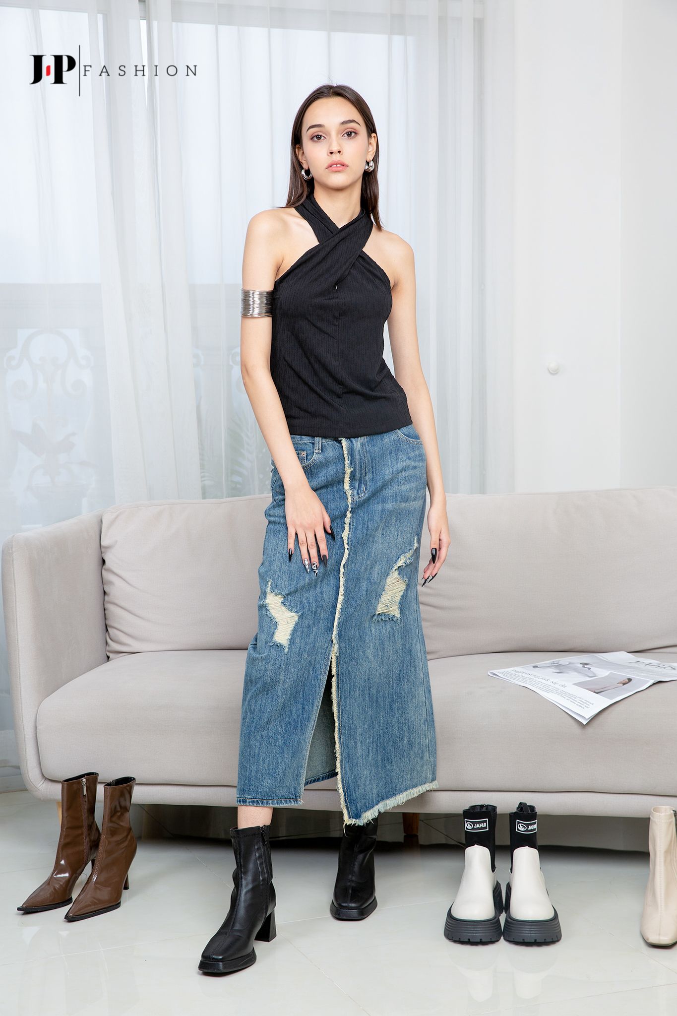 Áo thun cổ yếm