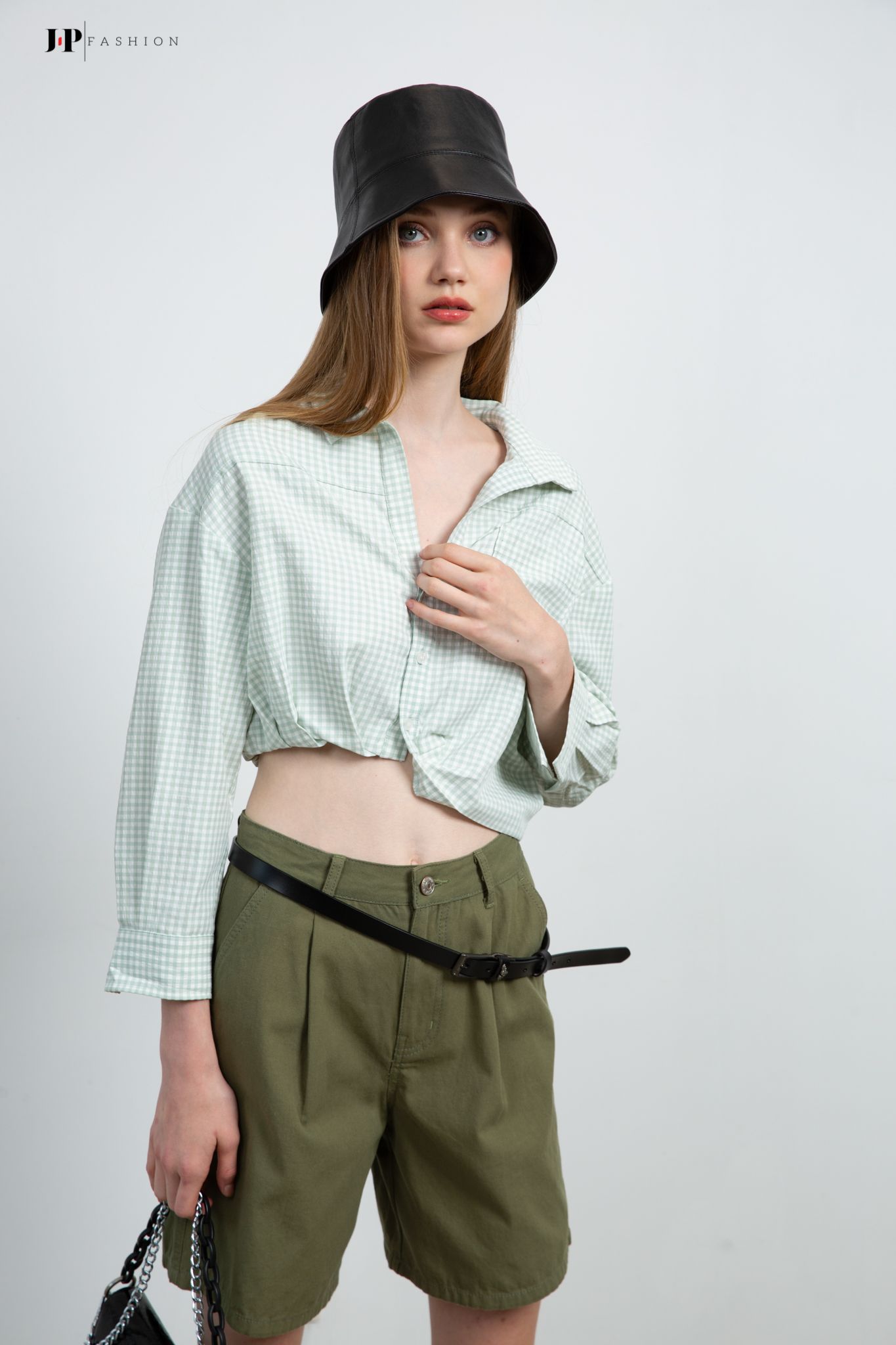 Áo sơ mi croptop dài tay
