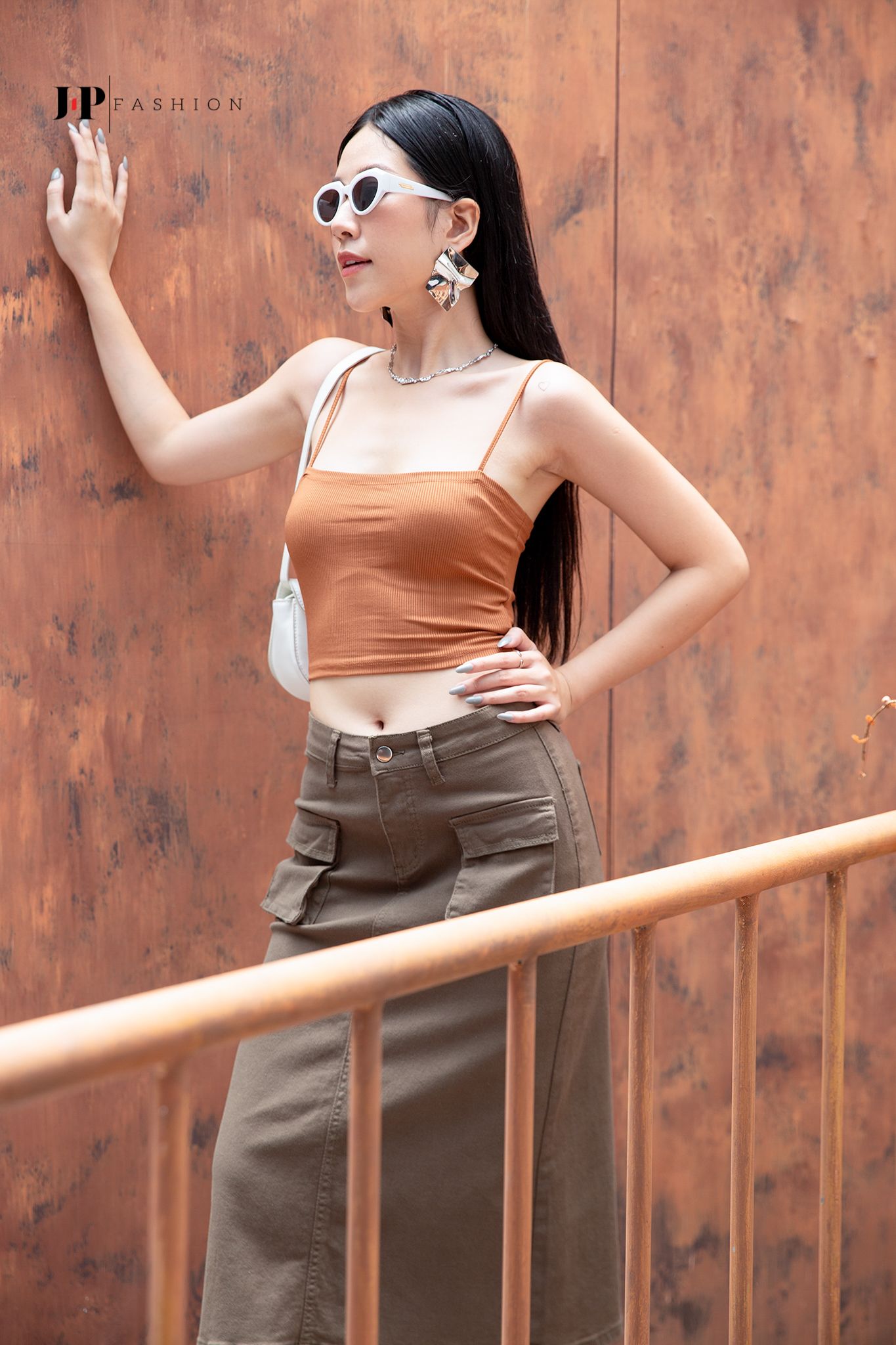 Áo thun dây
