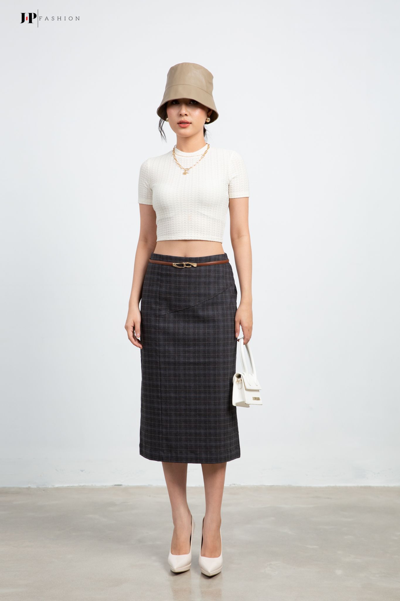 Áo thun croptop ngắn tay