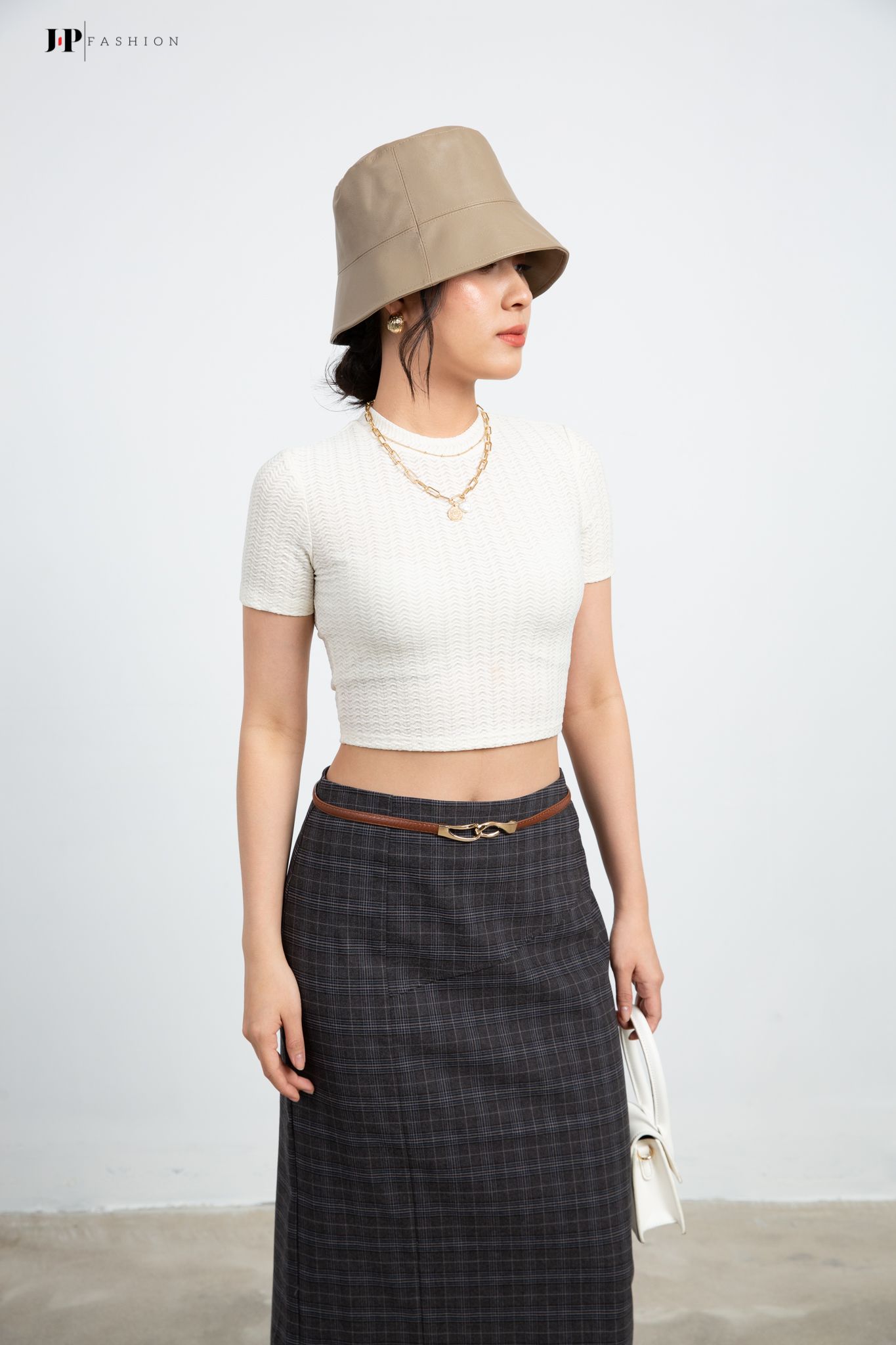 Áo thun croptop ngắn tay