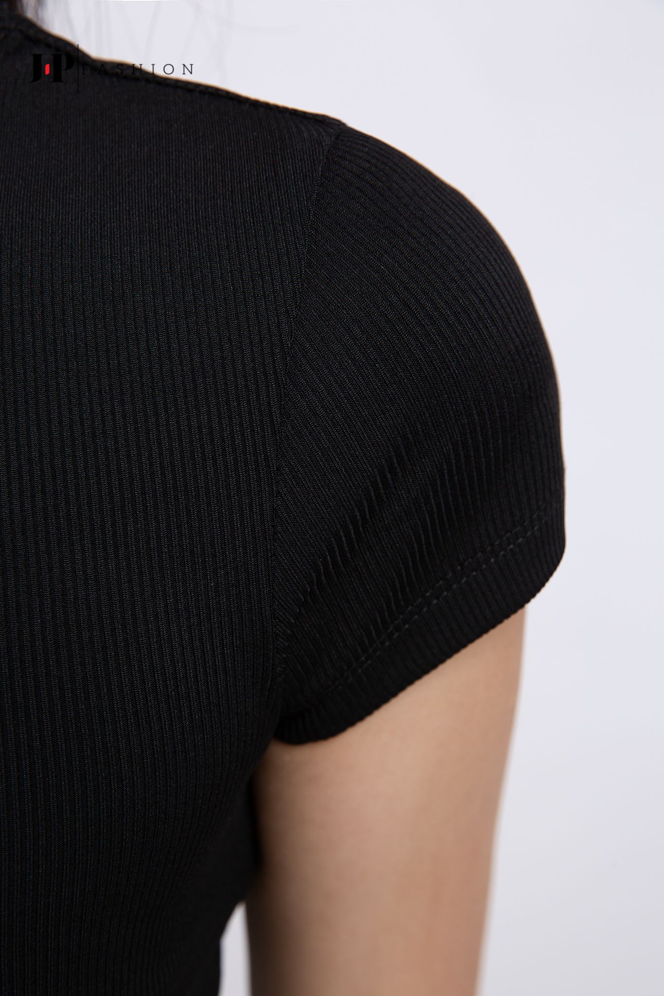 Áo thun croptop 10208140