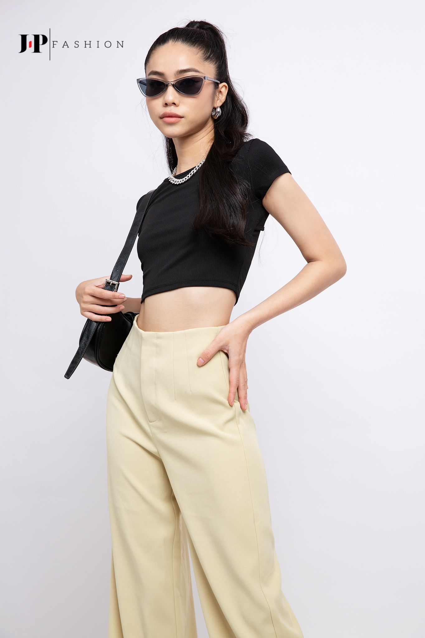  Áo thun croptop 