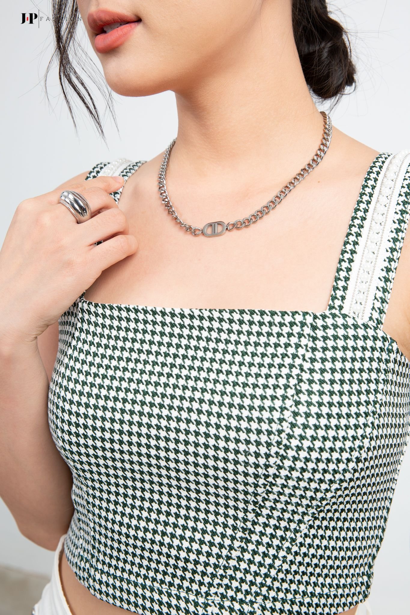 Áo hai dây croptop