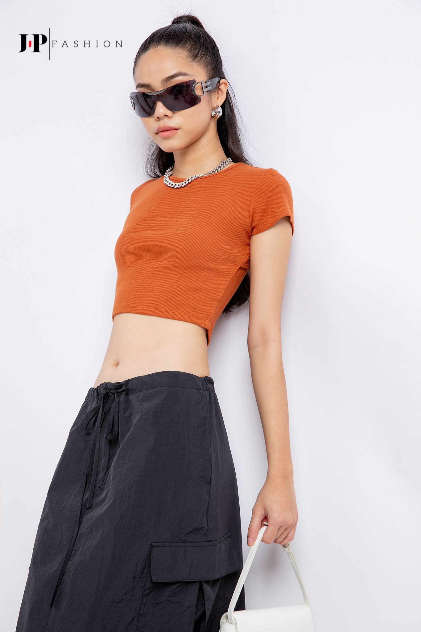  Áo thun croptop 