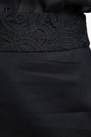 Váy mini phối ren