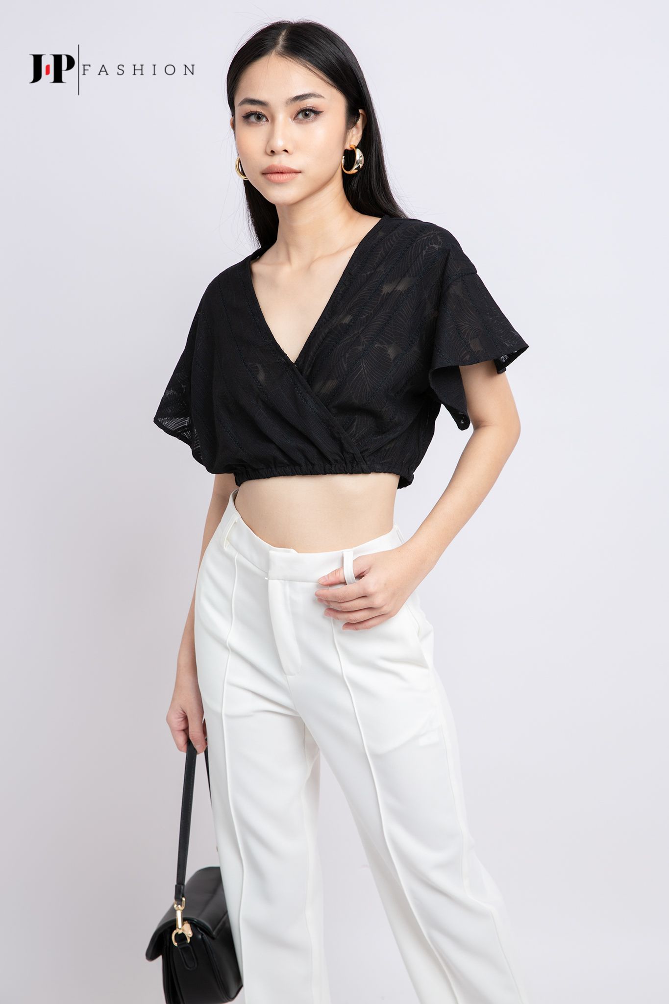 Sơ mi phom croptop