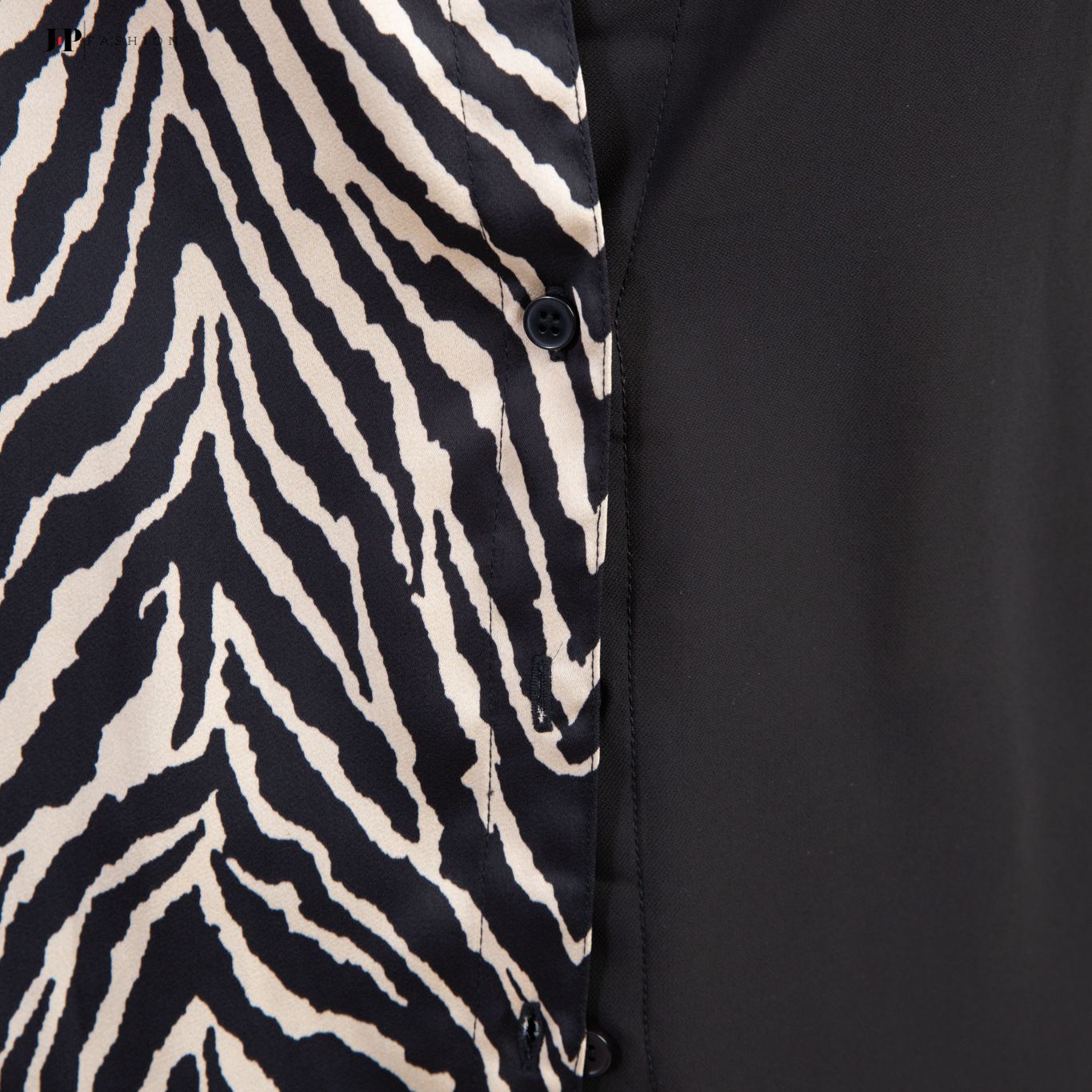 Sơ mi kiểu dài tay