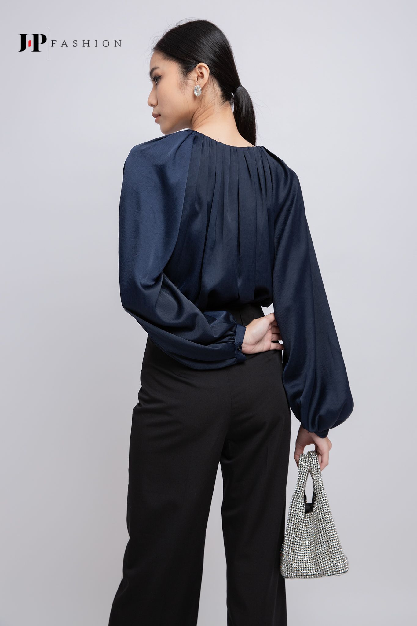Áo sơ mi tay phồng